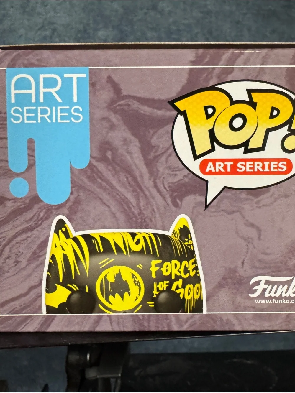 Funko Pop! Batman Art Series #01 — Black & Yellow Figure Target exclusive - Picture 5 of 6